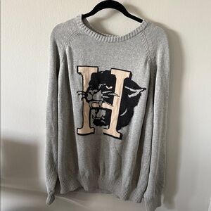 Honor the gift mascot Gray Sweater men’s size Large 100% cotton *small flaw